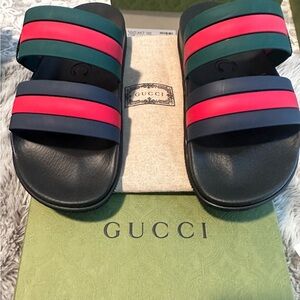 Gucci Men’s slides size 9